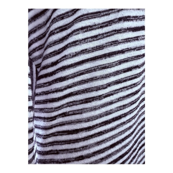 Liverpool Los Angeles Striped V-Neck Women's Top Open Back Medium - Picture 7 of 9